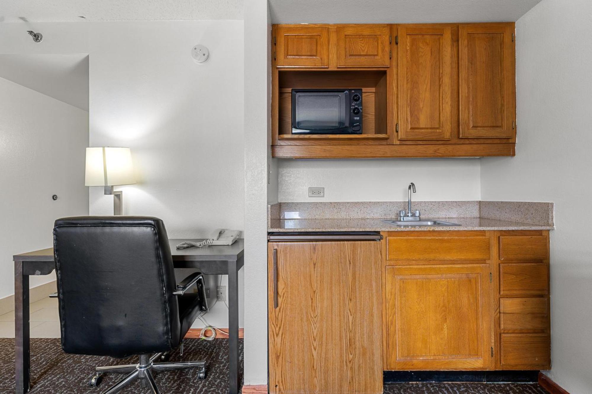 Chicago Club Inn & Suite Oakbrook Terrace Pokoj fotografie