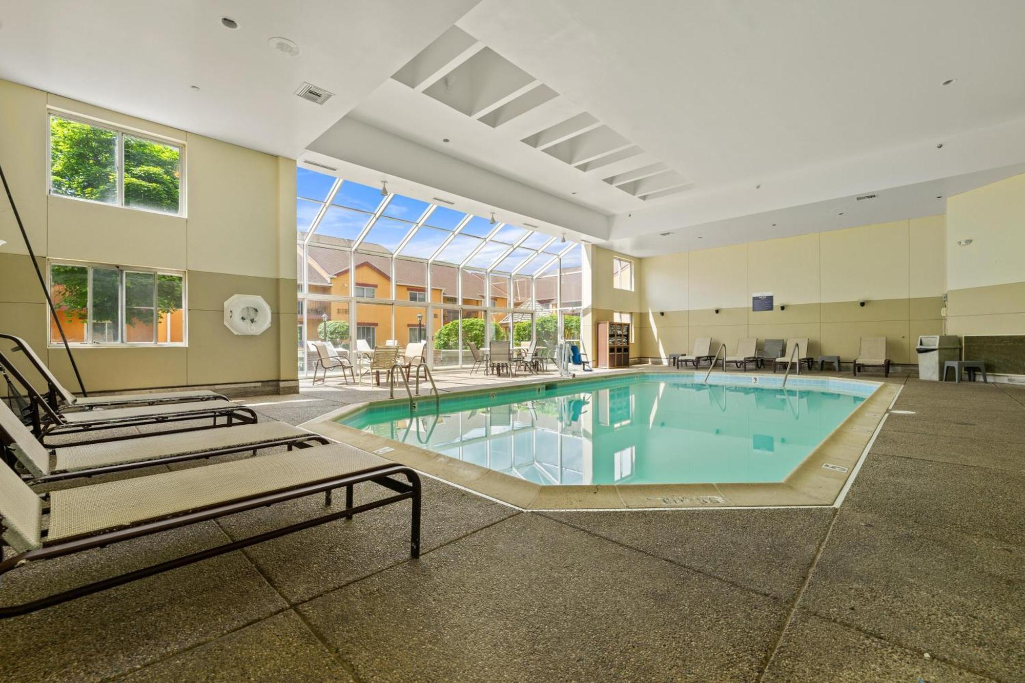 Chicago Club Inn & Suite Oakbrook Terrace Exteriér fotografie
