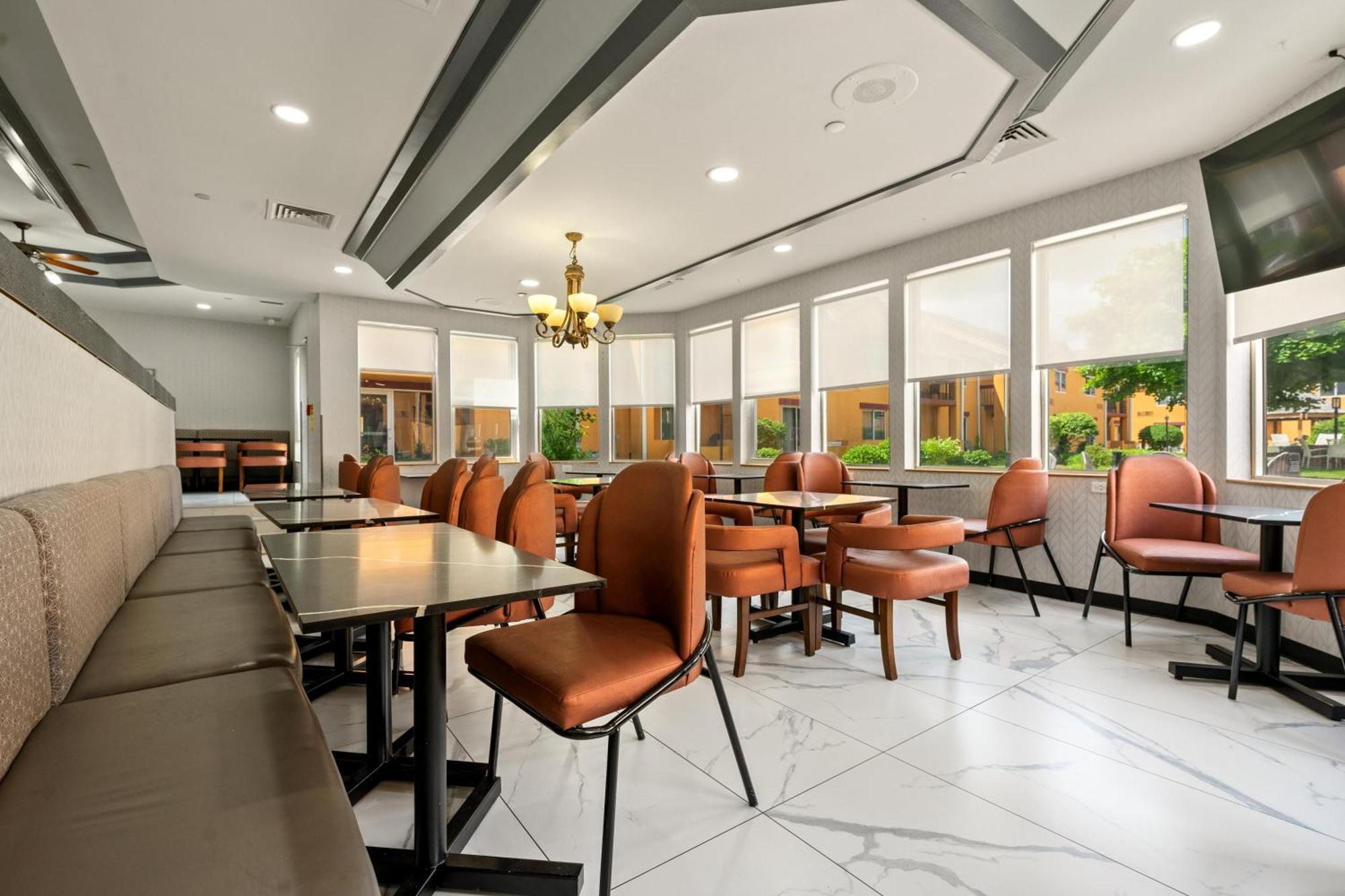 Chicago Club Inn & Suite Oakbrook Terrace Exteriér fotografie